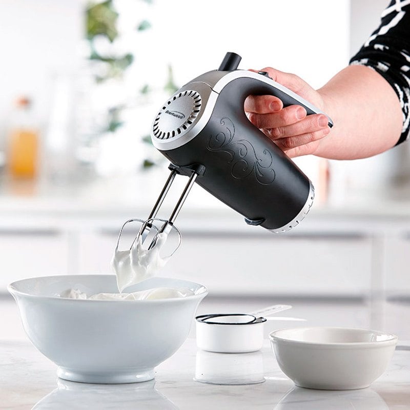 lightweight hand mixer