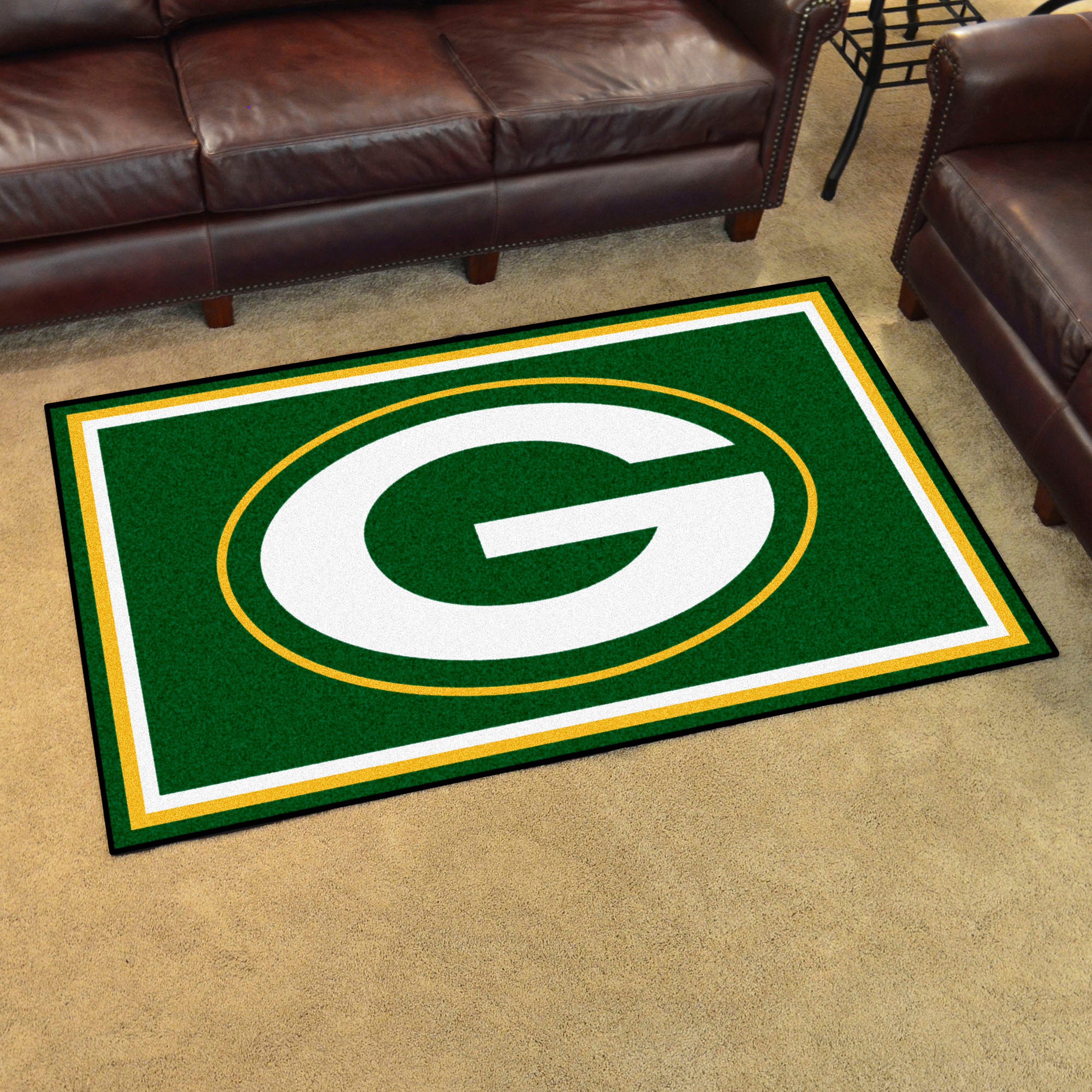 Fanmats® 6577 Green Bay Packers 48 X 72 Nylon Face Ultra Plush Floor Rug With Oval G Logo